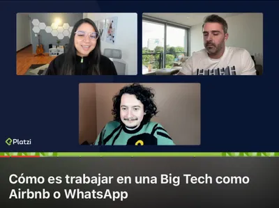 Mariangélica Useche participating in a panel discussion about women in tech